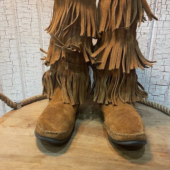 Minnetonka Women's 3-Layer Fringe Tall  Moccasins Boots brown suede 7 - Picture 1 of 6